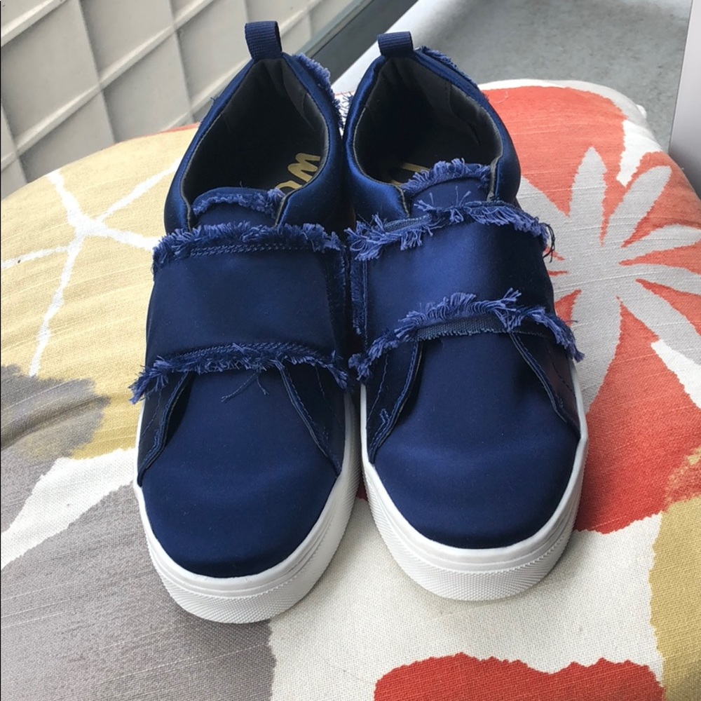 *FINAL SALE*Brand New blue Sam Edelman platforms